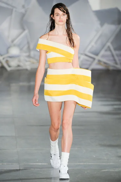 Look 24